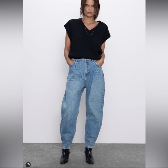 Zara pleated tapered slouchy fit barrel balloon leg jeans size 2 - Picture 4 of 6